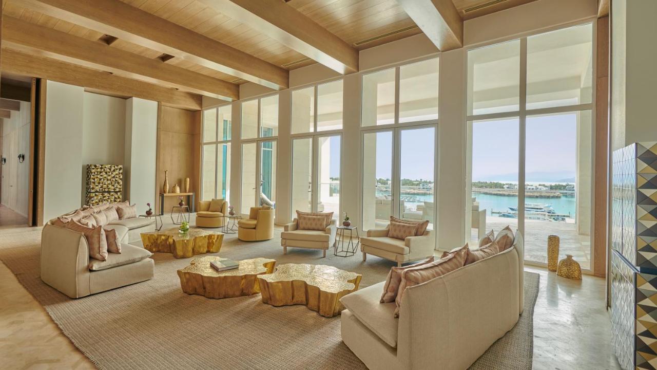 Hyatt Regency Aqaba Ayla Resort Exterior foto The Beach Club Lounge